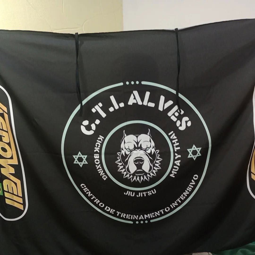 Comunidade CTI Alves reunida no tatame